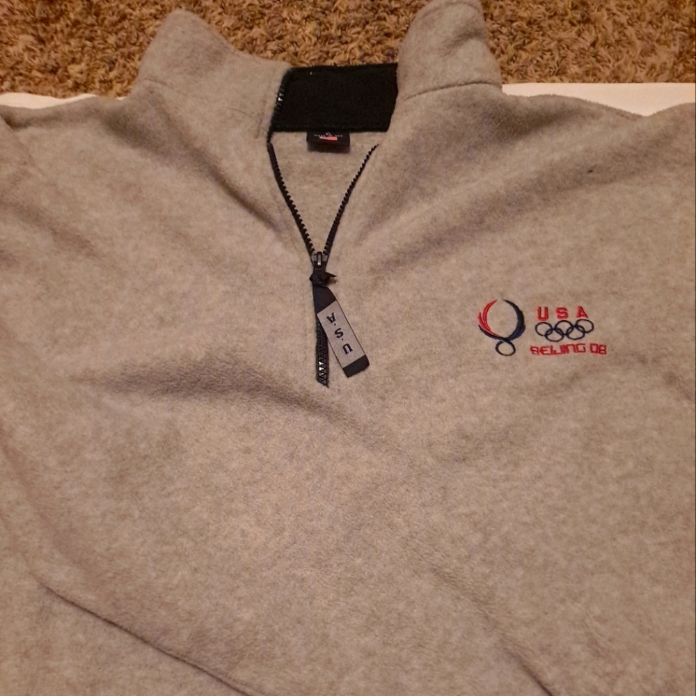 Xl gray fleece coat for 08 Beijing Olympics